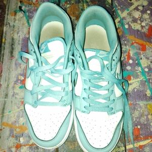 Nikes $40